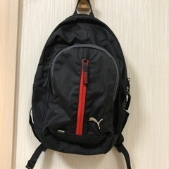 PUMA 幼児サイズの黒リュック
