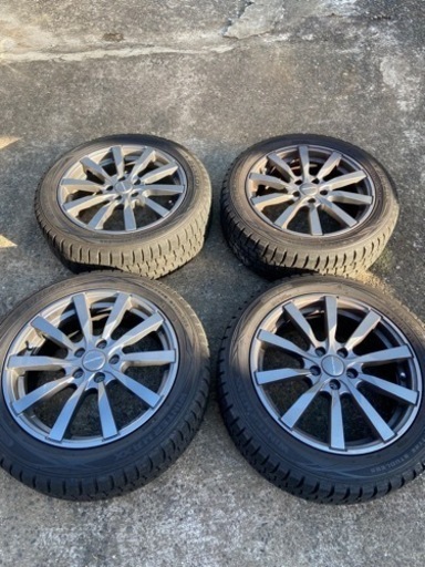 スタッドレスタイヤ　ウインターマックス　２２５／５０Ｒ１７