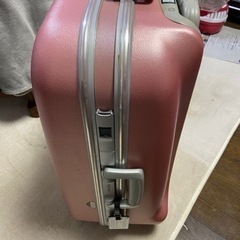 キャリーバッグの画像