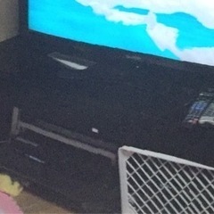 スピーカー付きテレビ台、別途ウーハー付き　19日までに処分の画像