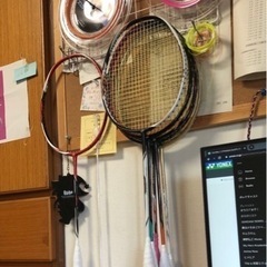バドミントン ガット張サービス
