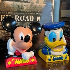 レトロなミッキーとドナルドの貯金箱☆の画像
