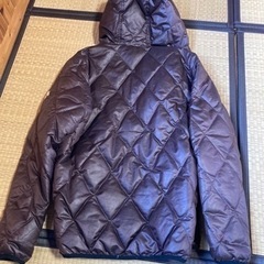 デサント　ダウンジャケットの画像