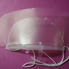 新品未使用　7箱(一箱10枚)　マウスシールドの画像