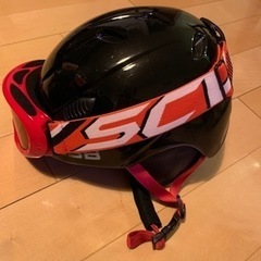 【更にお値下げします】スノボ・スキー Jr.ヘルメット＆ゴーグル...