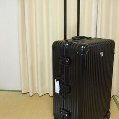 ★未使用品（訳あり）★アルミニウム合金★メルセデスベンツＡＭＧ オリジナル大型スーツケース★アルミニウム合金★約６４Ｌ★AMG希少★ブラック／黒色
