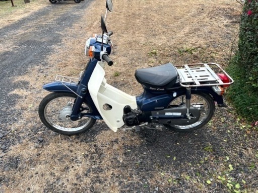 101.  スーパーカブカスタム　4速　FI  原付　バイク　50cc   車体　本体