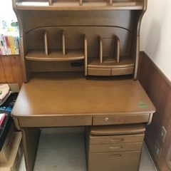 オカムラ学習机 (引取り限定)