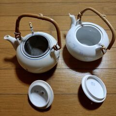 きゅうす(右)の画像