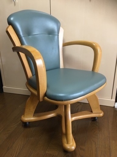 キャスター付ダイニングチェア４脚セット　中古美品