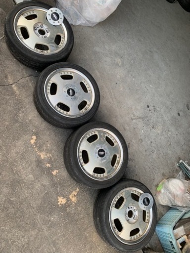 ホイールタイヤ4本セット17インチ下げました。