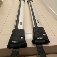 アウディ Ａ4オールロードクワトロ用THULEルーフキャリアベース