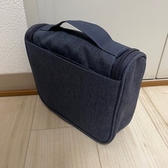 042【中古】無印良品 ポリエステル吊して使える洗面用具ケースの画像
