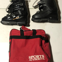 小学生用　中古スキーセット　現状手渡し希望　板/スワローの140 収納バック付ブーツ/25〜25.5 ストック/2セットの画像
