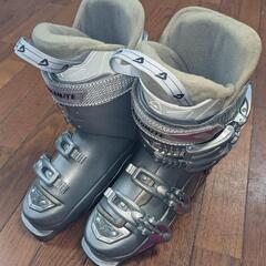 決まりました。DOLOMITE スキーブーツ サイズ 24.0-...