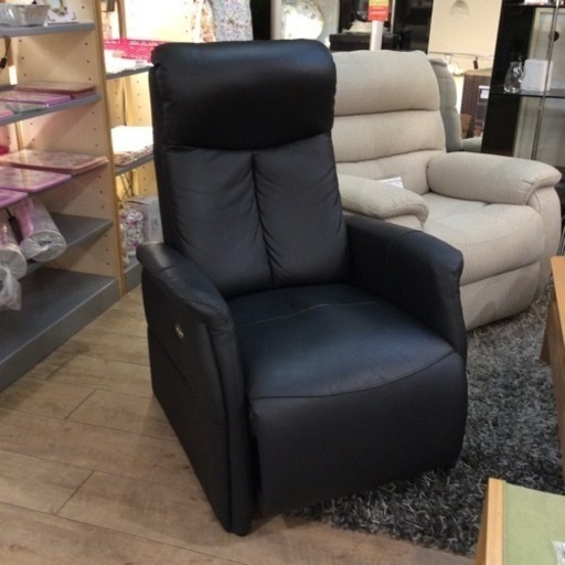 中古品 ニトリ 革 電動リクライニング1Pソファ