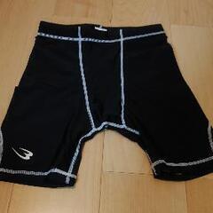 【新品未使用】ボディメーカーハーフパンツ