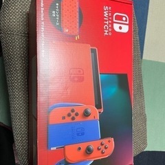 任天堂　switch 新型　マリオレッド　限定色