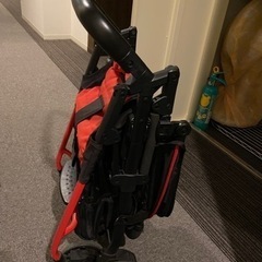 B型ベビーカーの画像