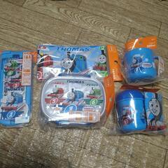【新品】トーマス　お弁当箱セット