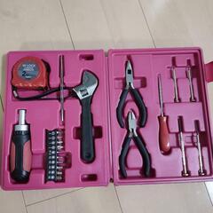 工具と釘、雑貨の画像