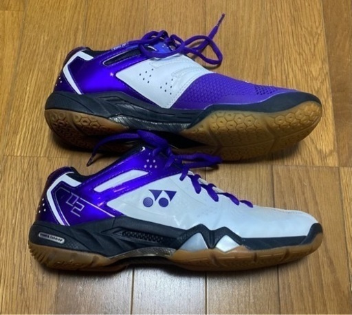 【商談中】バドミントン ラケット3本&シューズ 26cmセット ヨネックス