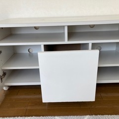 テレビボード　白色の画像
