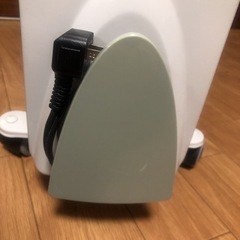 値下げ！オイルヒーター kaz 暖房 空気乾燥しない 優しい暖かさの画像