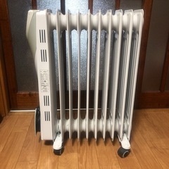 値下げ！オイルヒーター kaz 暖房 空気乾燥しない 優しい暖かさの画像