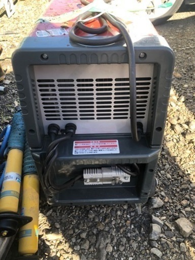 バッテリーウェルダー　充電　溶接機