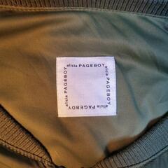 ページボーイのブルゾンの画像