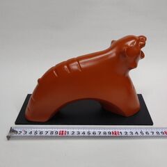 常滑焼　干支置物　虎　箱・台座付きの画像