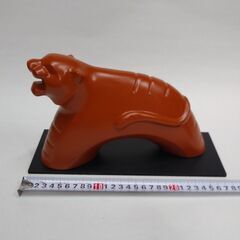 常滑焼　干支置物　虎　箱・台座付き