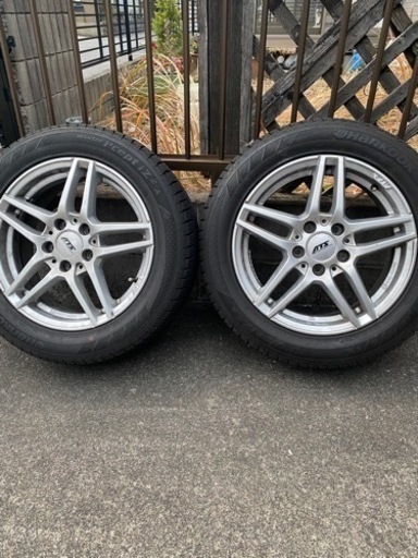 ベンツ スタッドレスタイヤ、アルミ 205/55R16