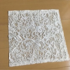 ハンドメイド花瓶置物ドイリー2枚の画像