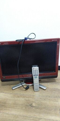 24インチくらいの古いテレビです