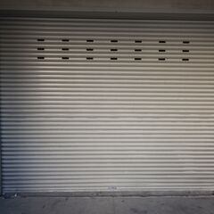 電動式軽量シャッター　巾４００ｃｍ×高さ３００ｃｍ　期間限定、直...