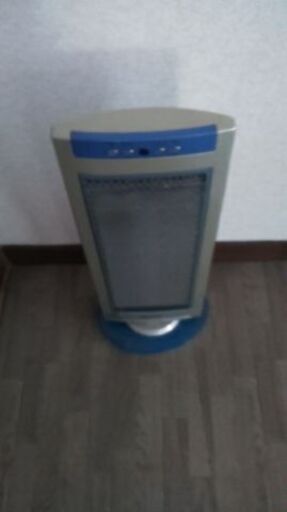 カーボンヒーター 電気ストーブ２