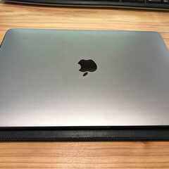 ほぼ未使用 MacBook Pro touchbar 保証加入