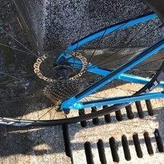 お取引感謝【ベースにどうぞ】ジャイアント・クロスバイク・ディスク・欠品だらけの画像