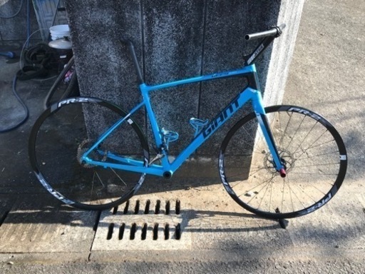 お取引感謝【ベースにどうぞ】ジャイアント・クロスバイク・ディスク・欠品だらけ