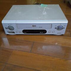 VHSビデオデッキ