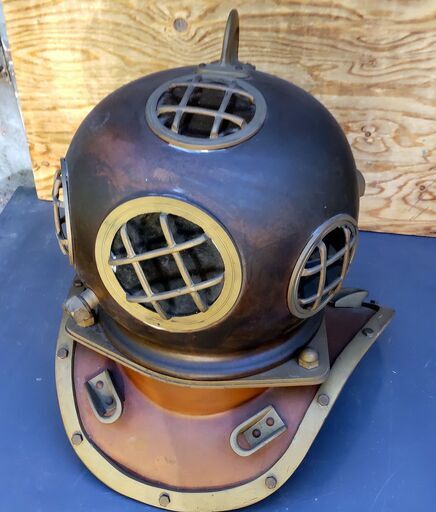 潜水ヘルメット　レプリカ