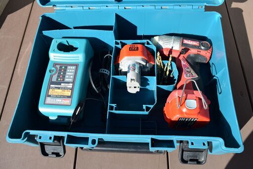マキタ充電式インパクトドライバ　M693D　DC12V・中古
