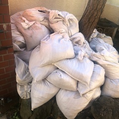 無料　庭土　土嚢袋　大阪府柏原市より