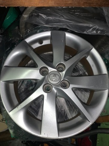 TOYOTA アクア 純正ホイール