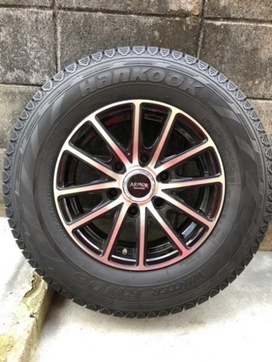 スタッドレスタイヤ4本　ホイールナット付き