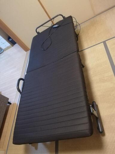 電動折り畳み式ベッド