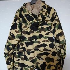 A BATHING APE　スノボジャケットの画像