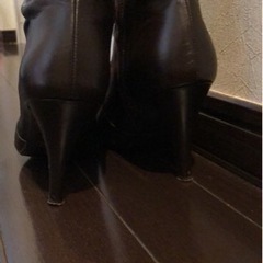 pool side ロングブーツの画像